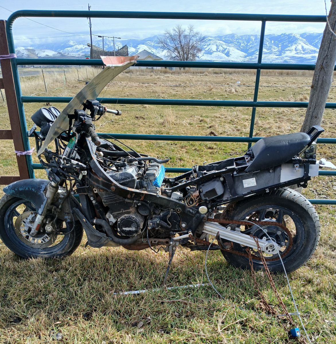 1985 kawasaki ZX1000A