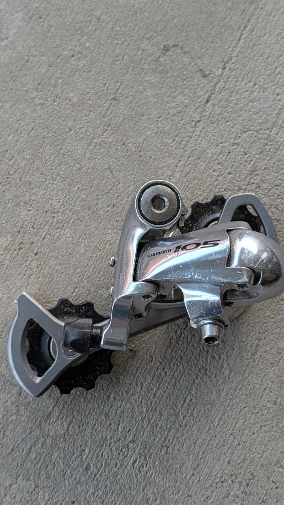 Shimano 105 Rear Derailleur