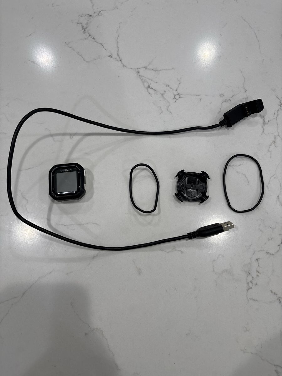 Garmin Edge 25 With Charger and Mounting Hardware