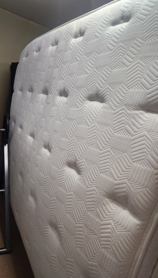 King Size Bed Frame w/ Wood Headboard & Mattress - Excellent Condition