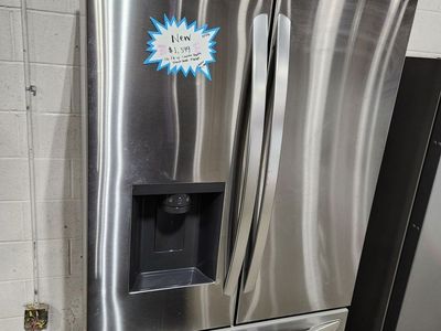 BEAUTIFUL BRAND NEW! LG 26 CF COUNTER DEPTH FRENCHDOOR FRIDGE!