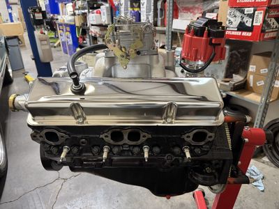 SBC 350 crate motor 2-piece rear main seal, 4-bolt main