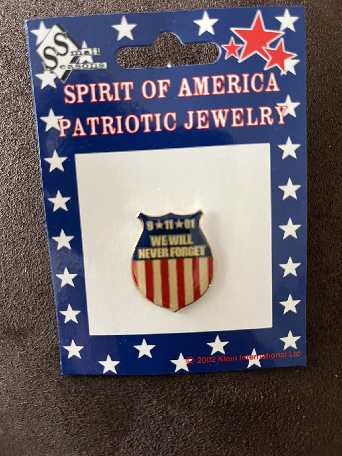 Collectible patriotic jewelry