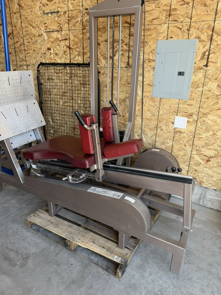 Body Master Leg Press