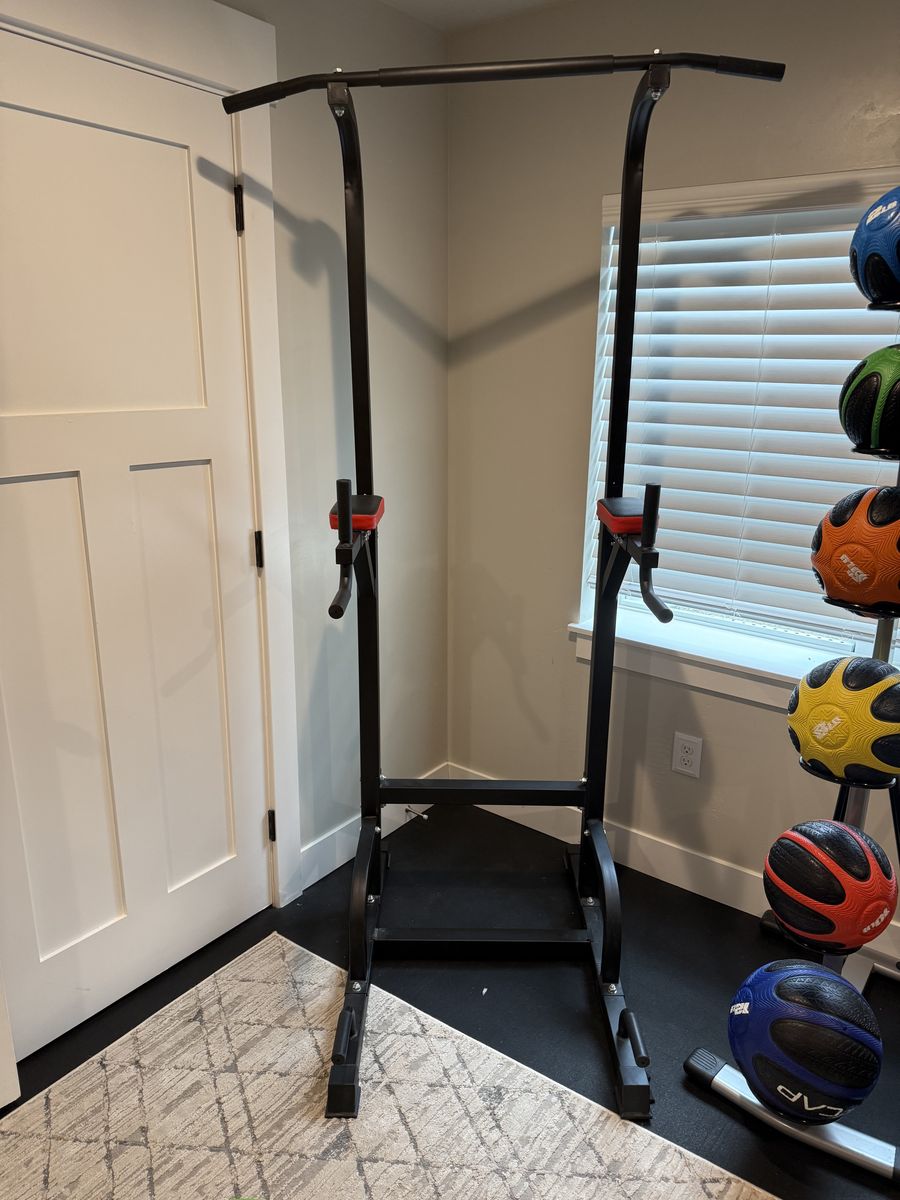 Pullup/Leg Lift Bar