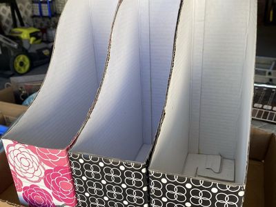 Free magazines holders, cardboard