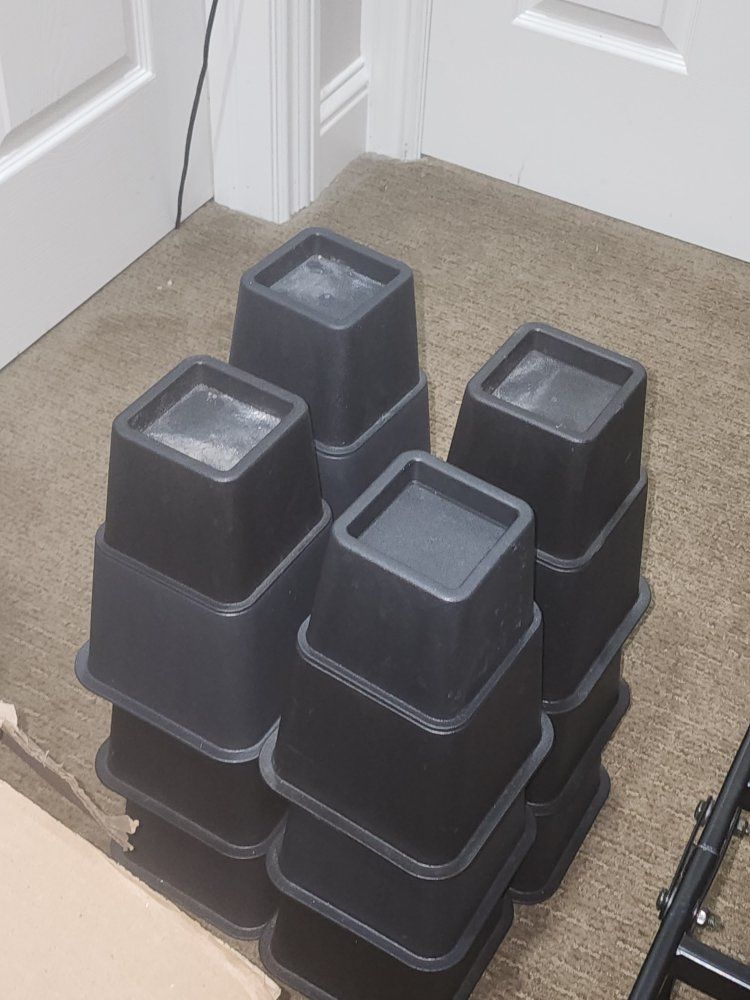 Black Plastic Bed Risers Furniture Risers Heavy Duty Set of 12