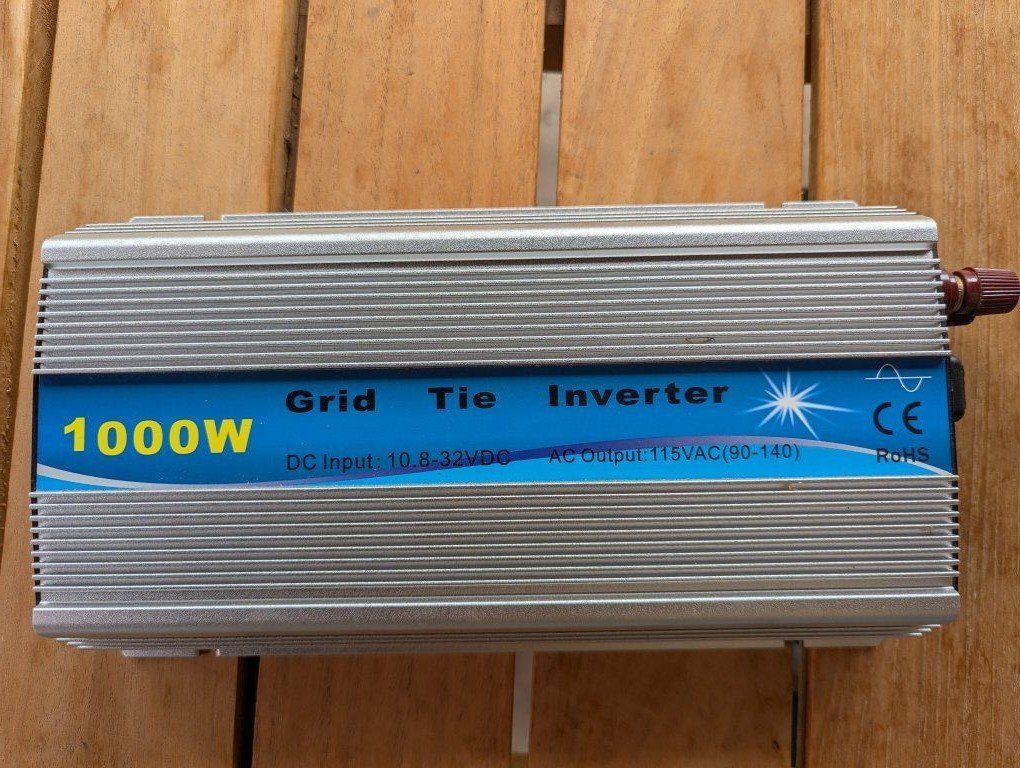 1000W grid tie Inverter, six solar panels (plus bonus four)