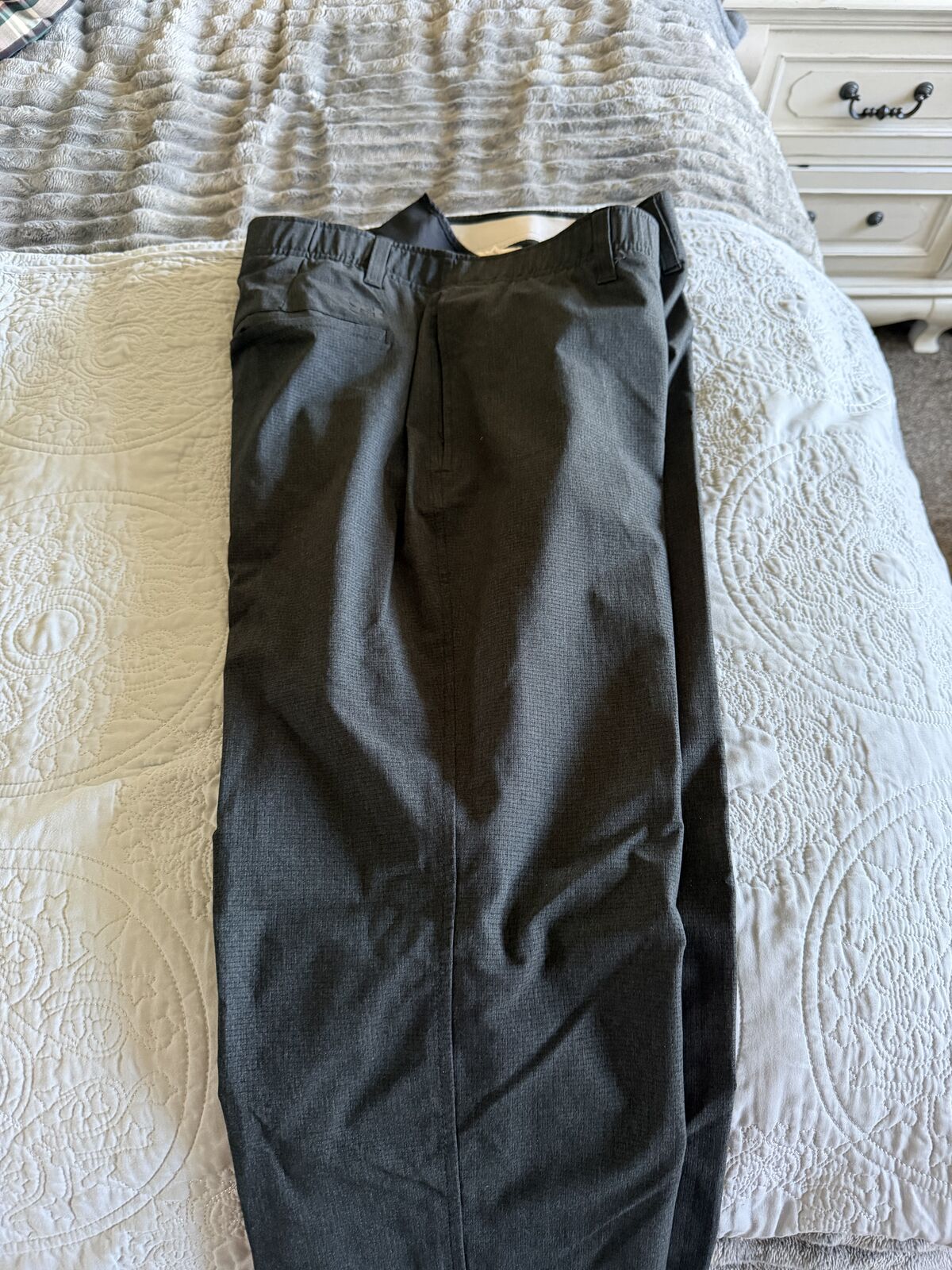 Under Armor Charcoal 36/30 Golf Pants