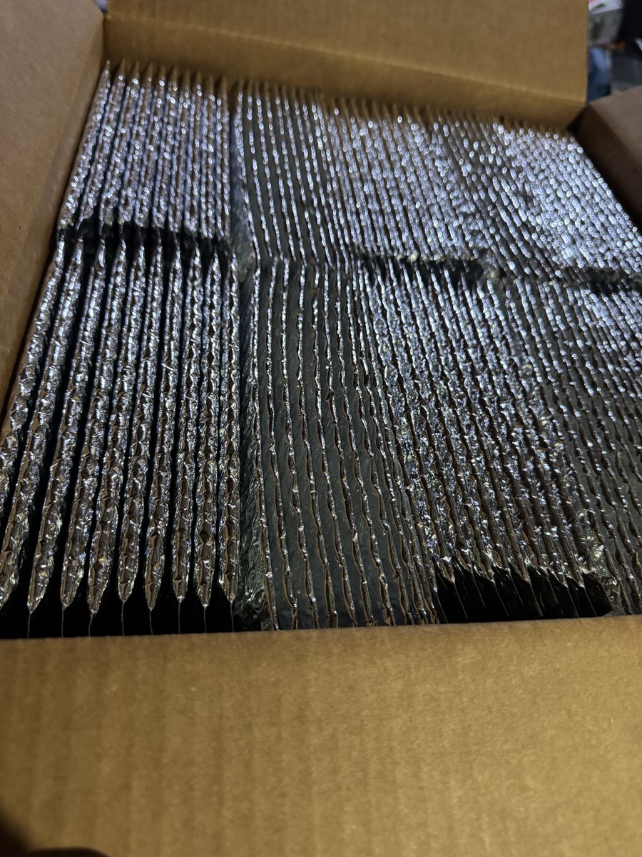 Uline 8x11 Cool Shield Thermal Bubble Mailers