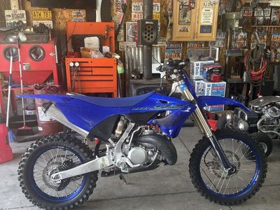 YZ250X