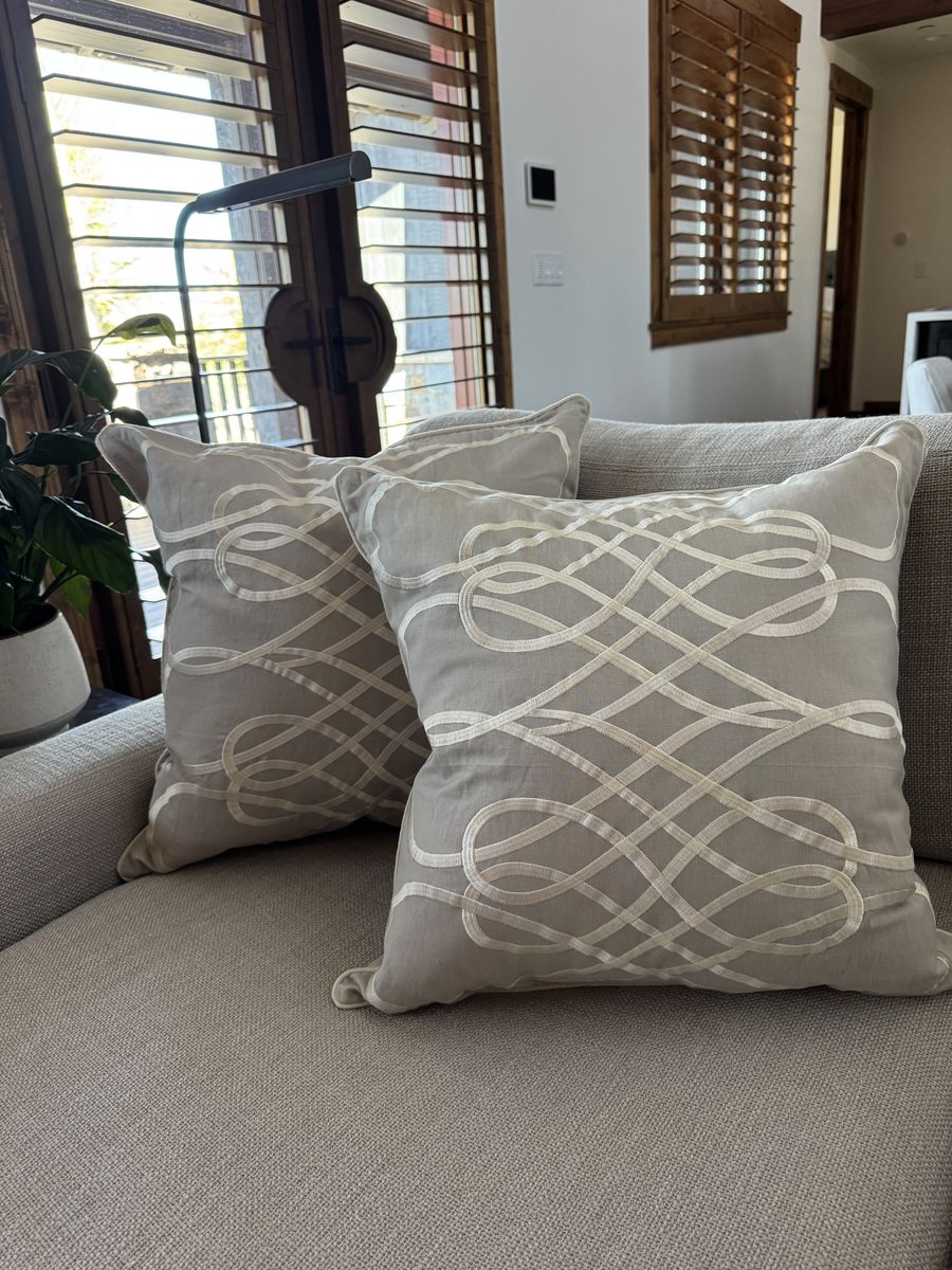 Elegant Embroidered Throw Pillows (Set of 2) – Neutral Linen Style