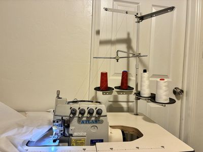 Atlas AT6714D-4 Industrial 4-Thread Serger Overlock Machine w/ Table & Servo Motor