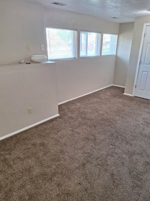 Main image 8