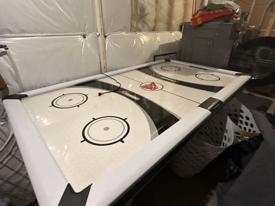 Atomic Airhockey Table