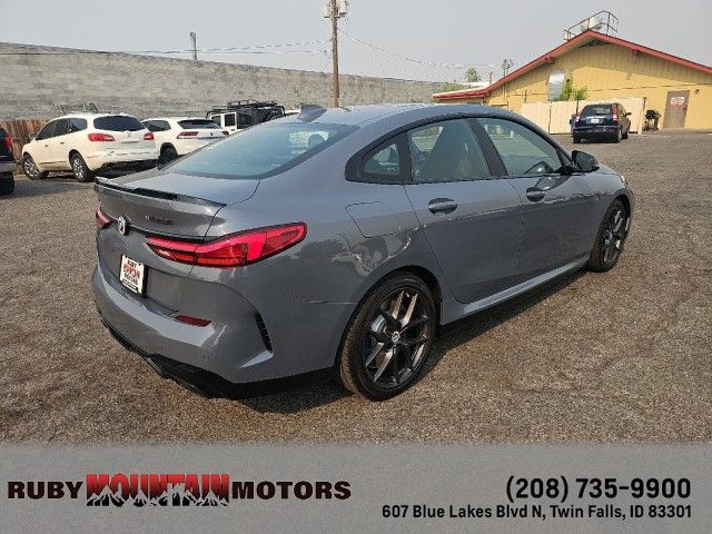 Main image 7