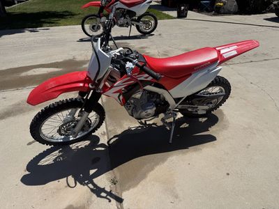 2021 Honda CRF125F Dirt Bike - Red/White, Excellent Condition