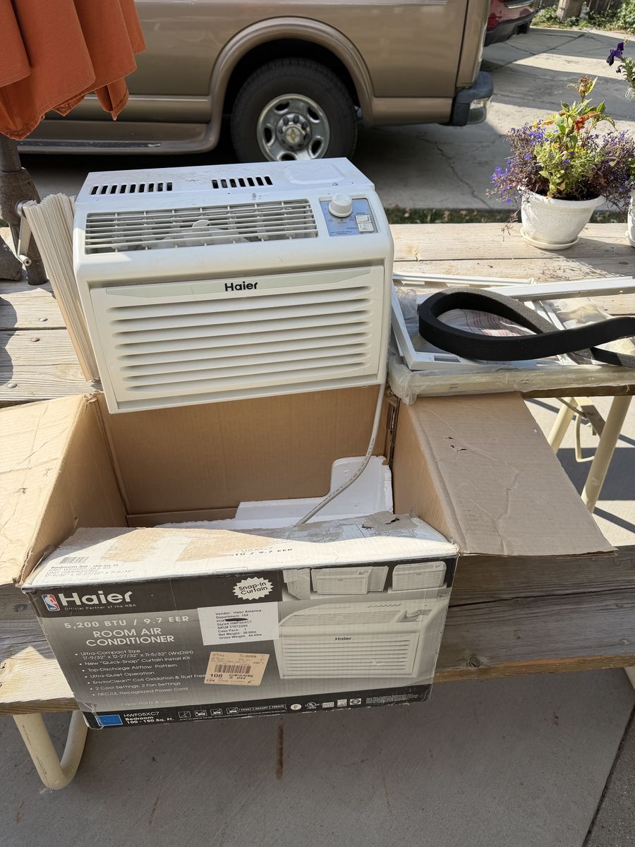 Window air conditioner
