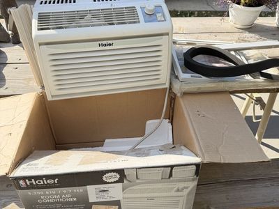 Window air conditioner