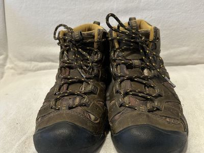 Keen men’s size 8.5 leather/textile WP hiking boots