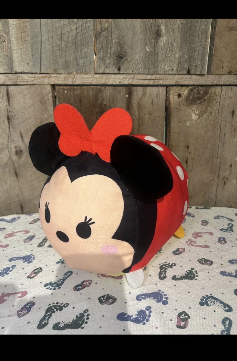 Preloved Minnie Mouse Tsum Tsum Plushie