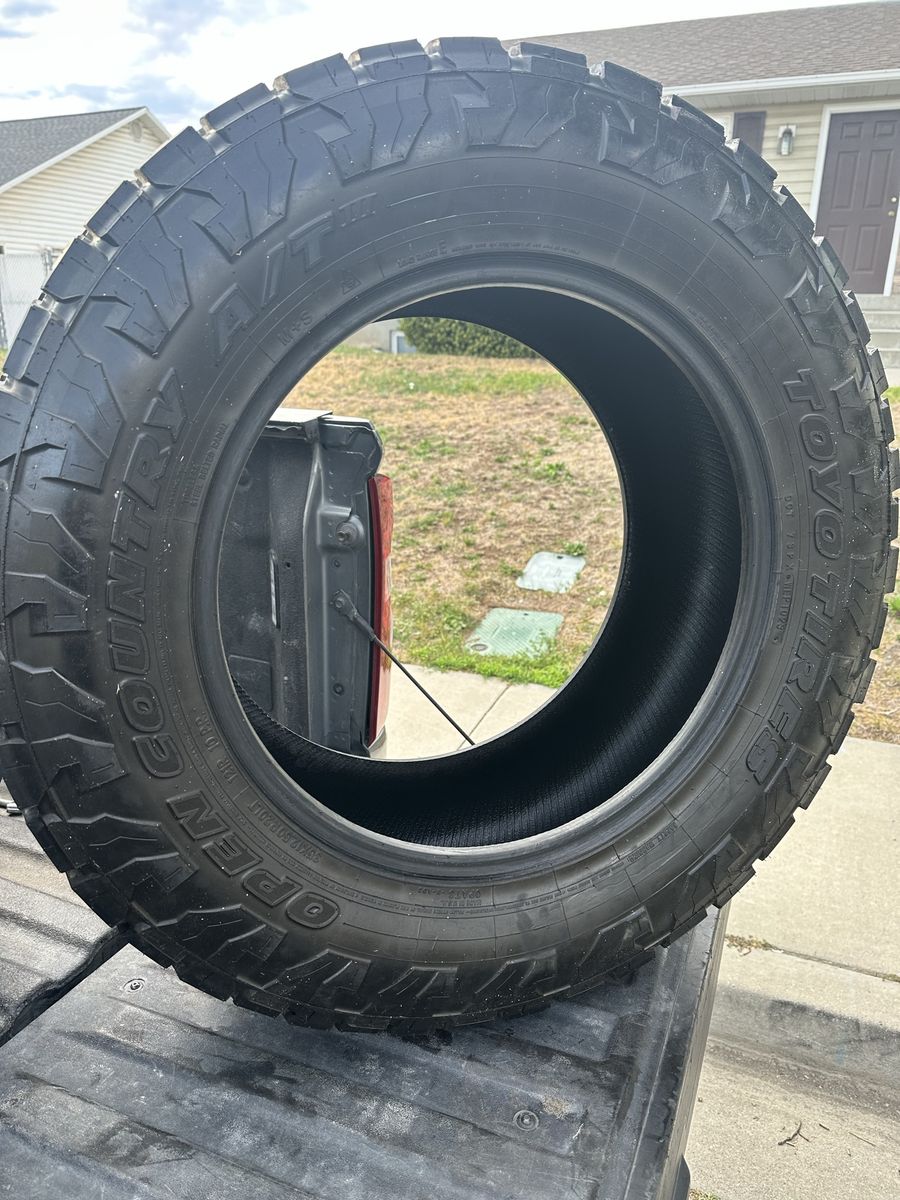 Toyo Tires Open Country A/T 35x12.50R20LT Tire UsedGood