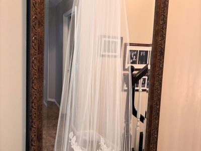 NEW Ivory Fingertip Bridal Veil