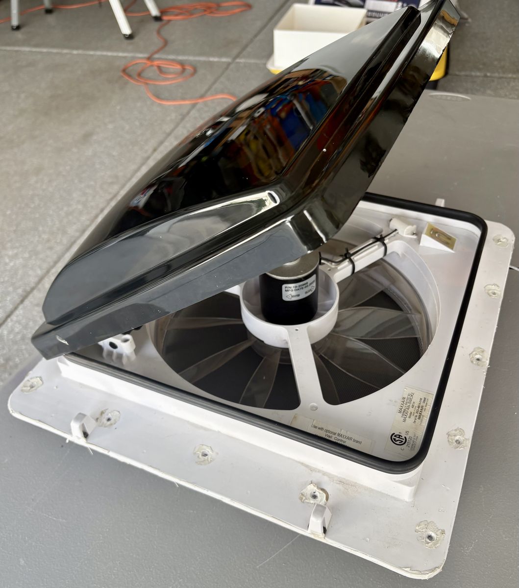 MaxxFan 4801K RV roof vent