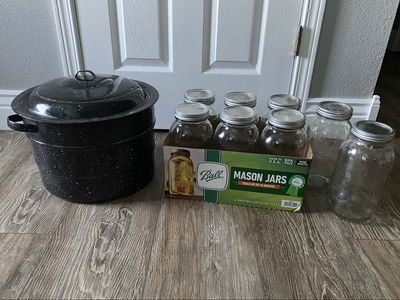 Graniteware Canning Pot With Lid And 8 Jars