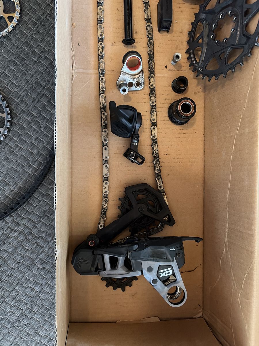 Main image 6