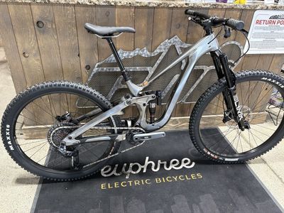 Brand New - Small Kona Process 153 CR/DL