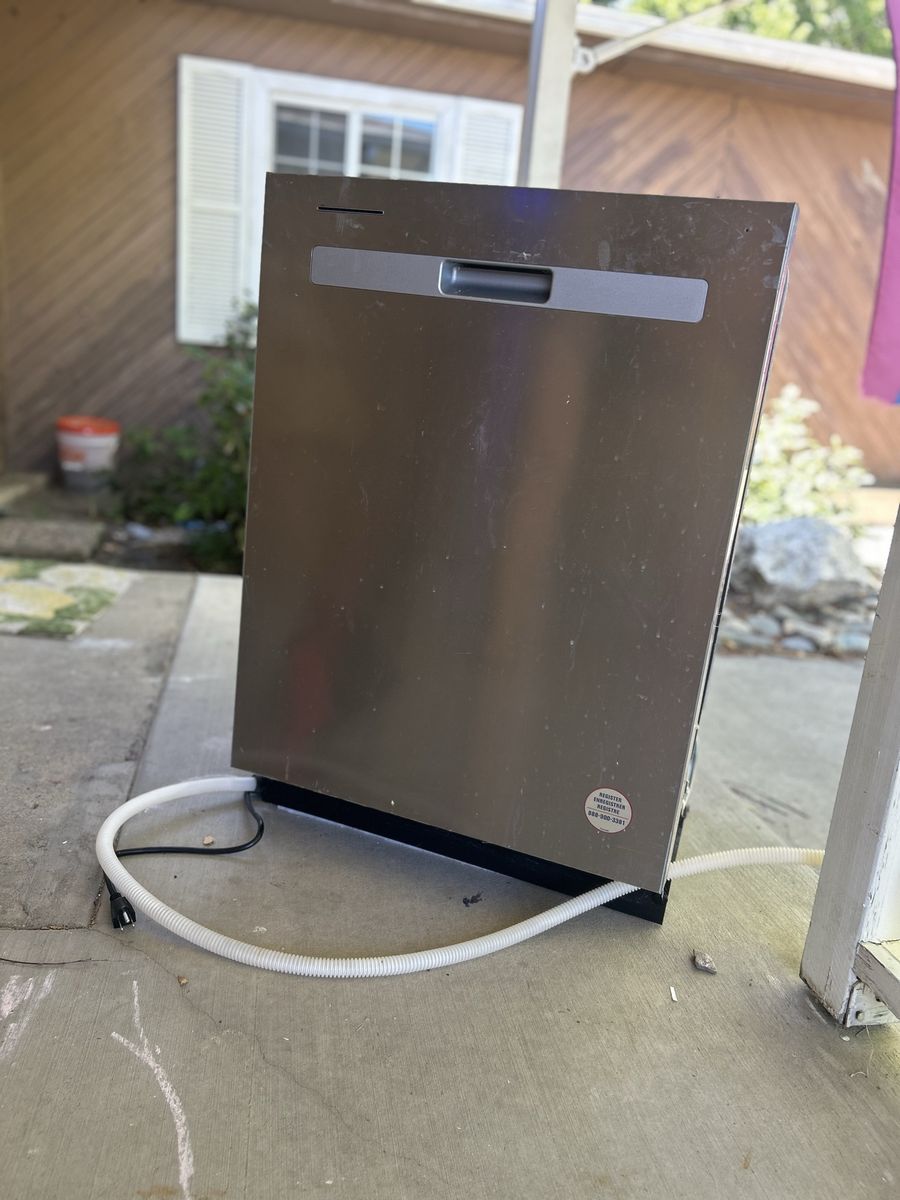 Whirlpool Dishwasher