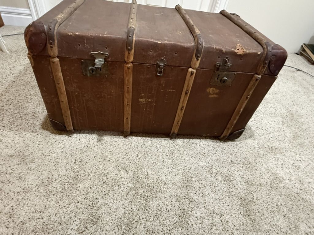 Main image 12