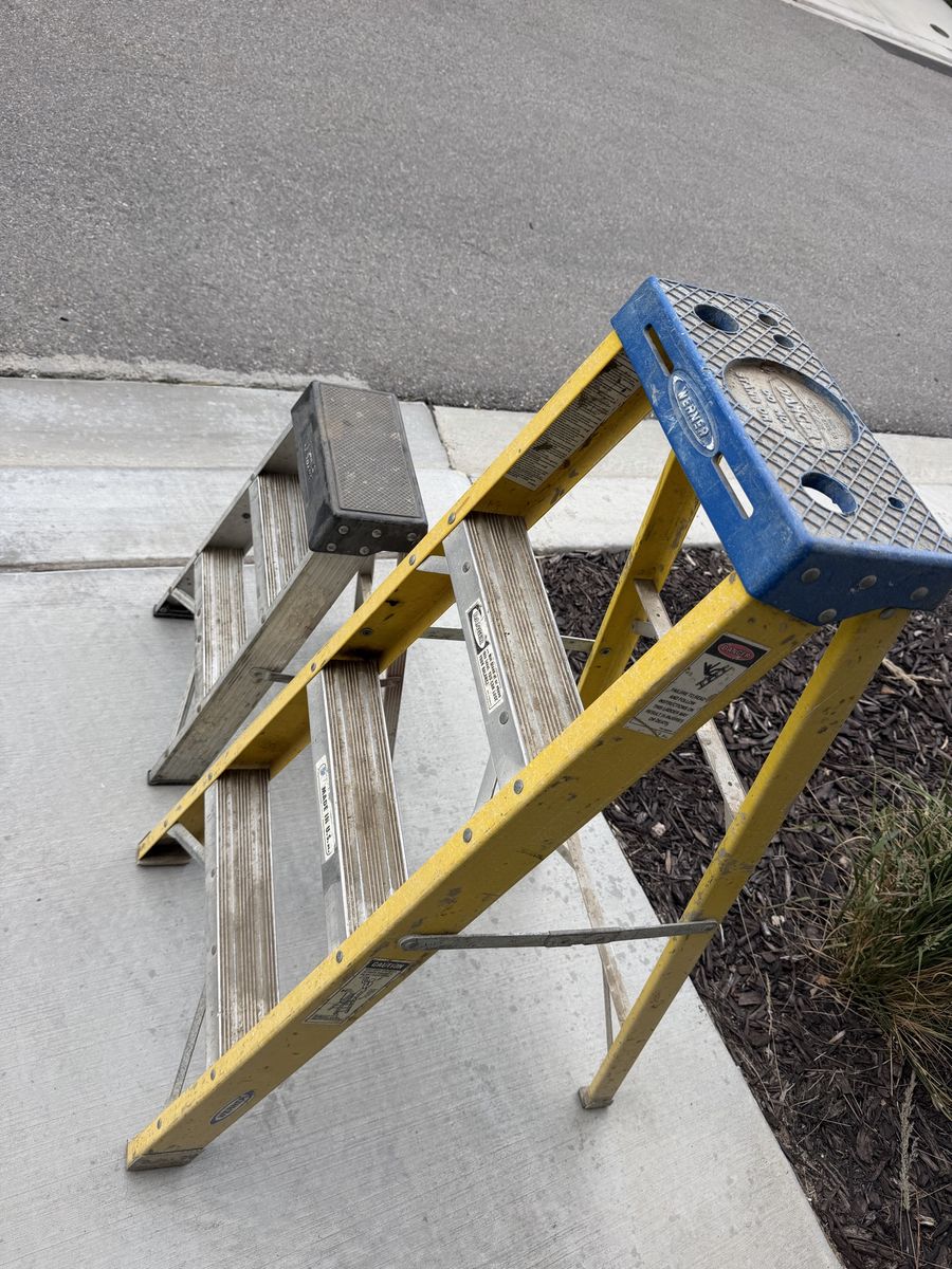 2’ and 4’ ladder
