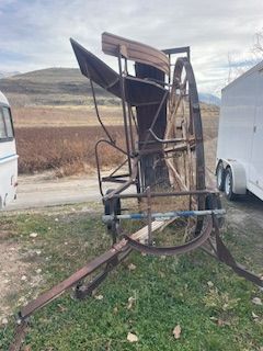 Ferris wheel hay loader