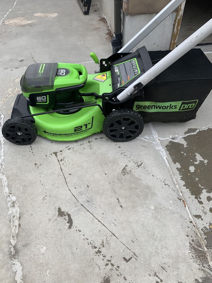 Green Works 60 volt 21" electric mower