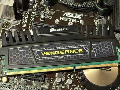 8GB DDR3 Corsair RAM memory 2x4GB