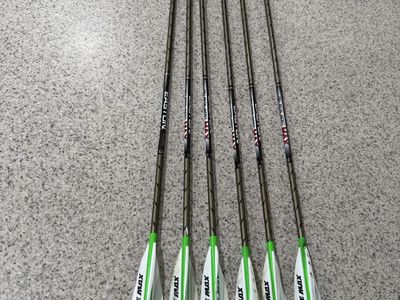 Easton FMJ Full Metal Jacket Arrows with AAE Max Vanes - Set of 6