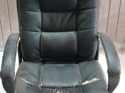 Used Black Office Chair, Adjustable Swivel Chair with Wheels, Faux Leather