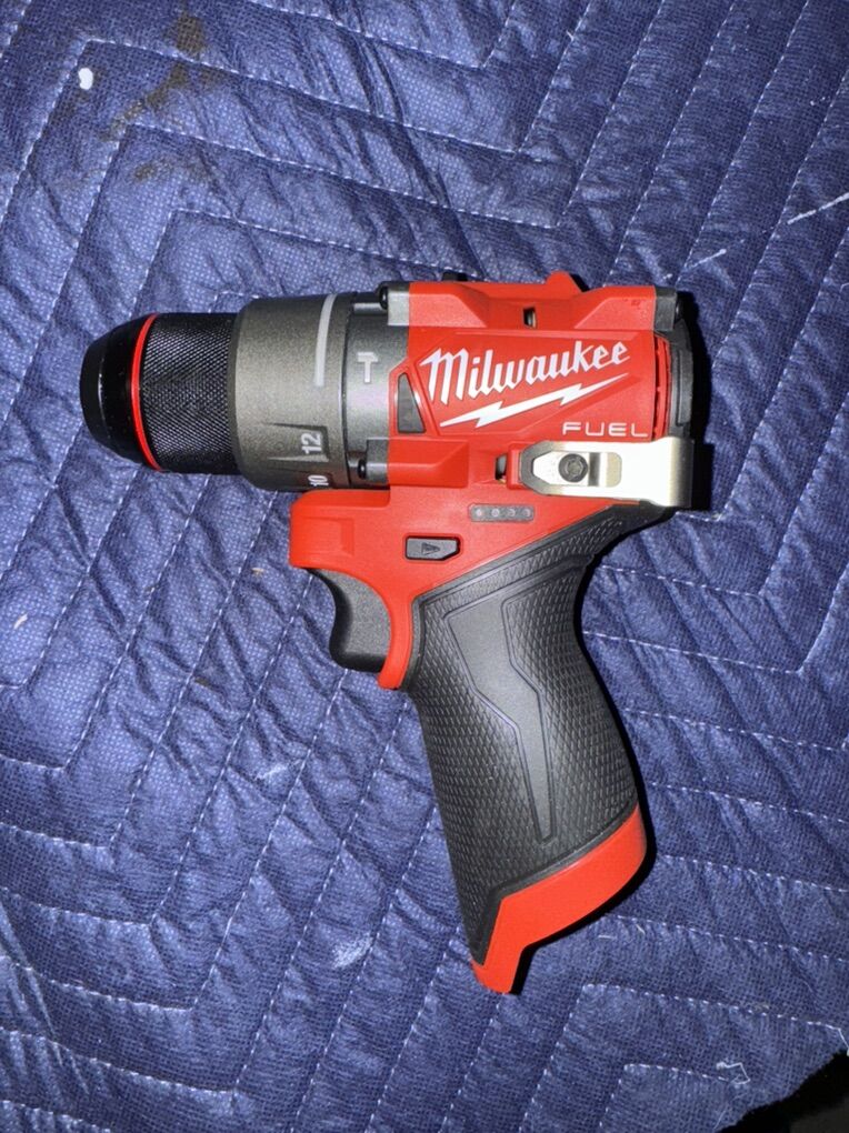 Milwaukee M12 Fuel Hammer Drill Driver