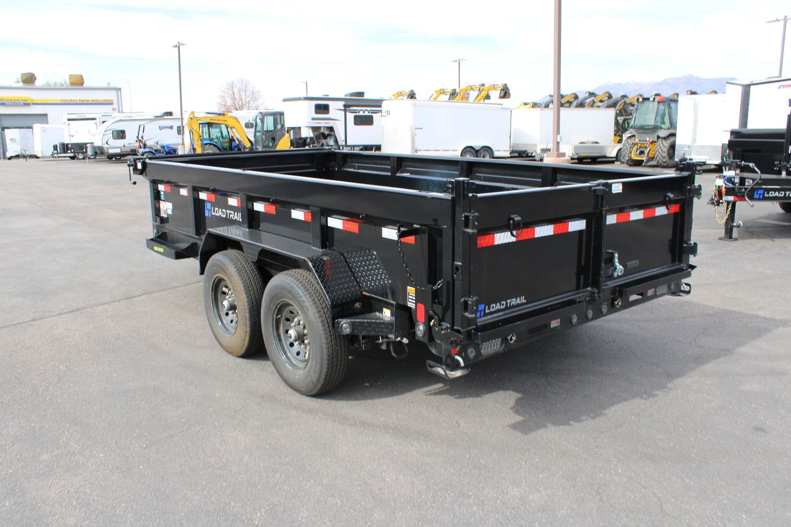 LoadTrail 14' Dump Trailer