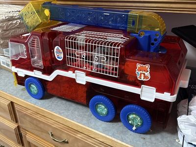 HAMSTER and Crittertrail Fire Truck Hamster Habitat Cage with Accessories - Used