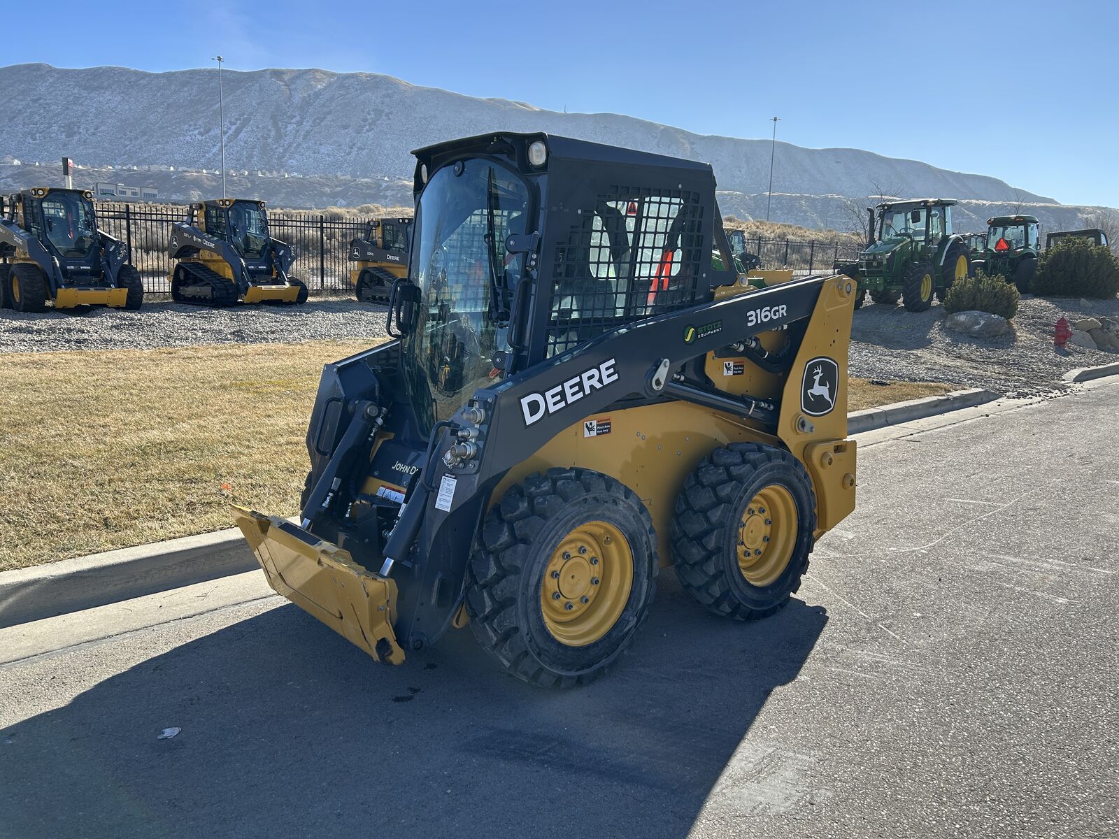NEW 2024 JOHN DEERE 316GR SKID STEER