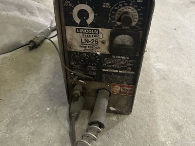 Lincoln Electric LN-25 Semiautomatic Wire Feeder Welder