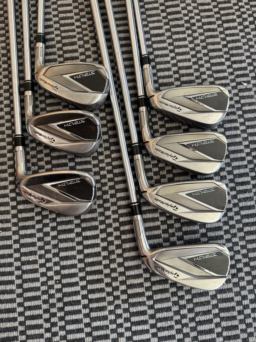 Taylormade Stealth irons 4-P