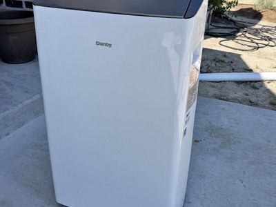 Danby Portable Air Conditioner 10,000 BTU w/ Remote