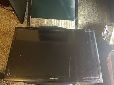2017 Samsung tv for parts