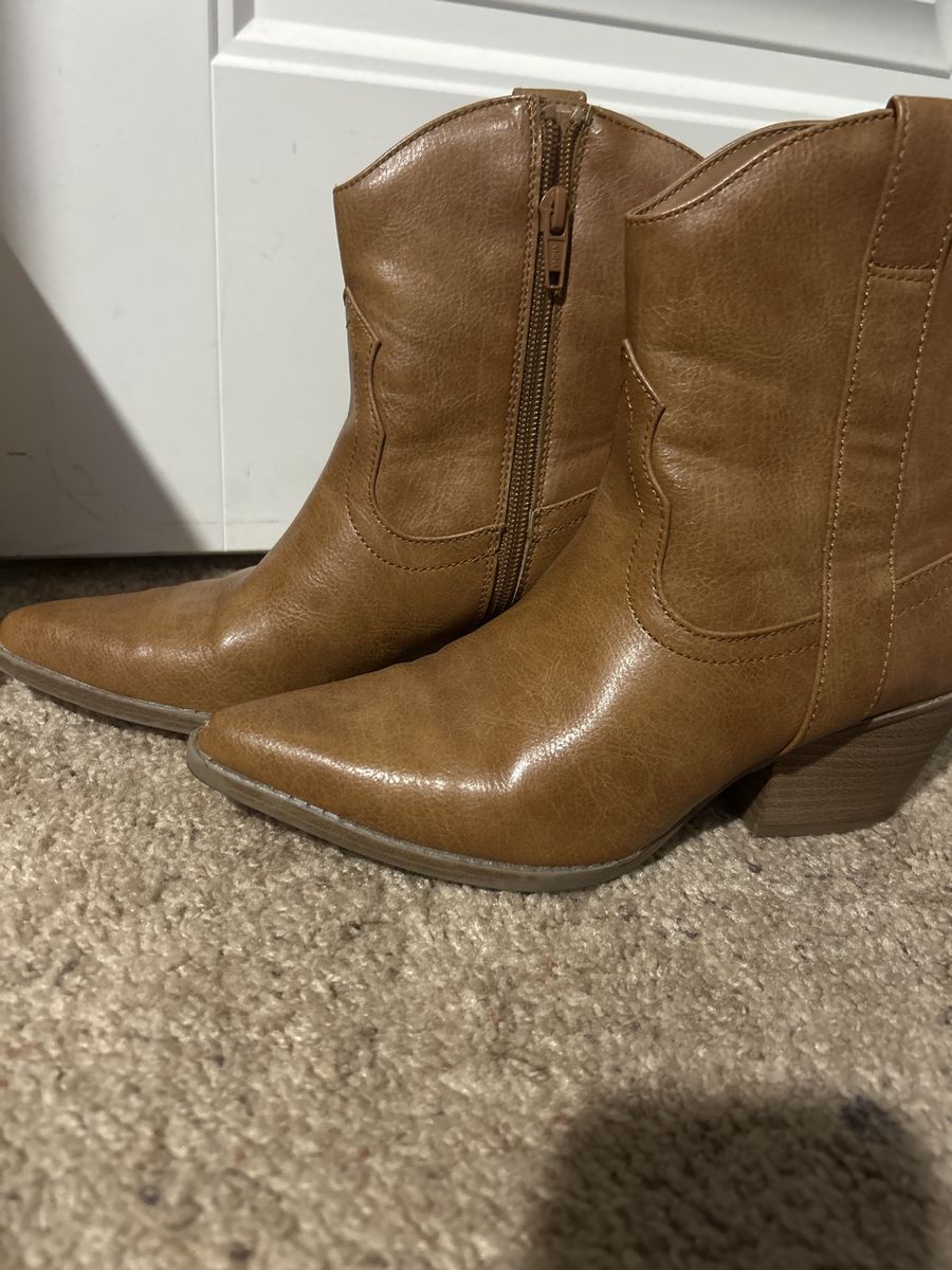 Women's Brown Ankle Western Boots with Side Zip Closure - Size 7 1/2