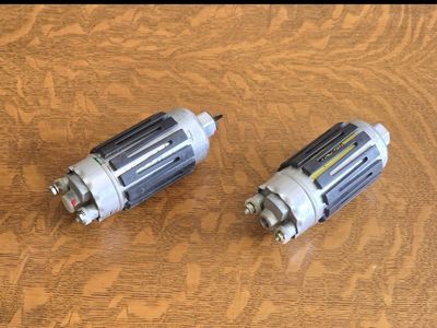 2 Bosch 12V Fuel Pumps