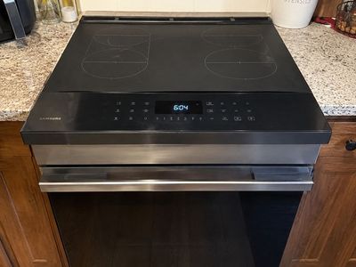 Samsung Bespoke 30” Induction Range – Like New – $600 OBO